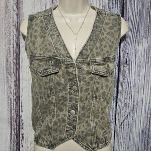 Universal Threads Animal Denim Vest